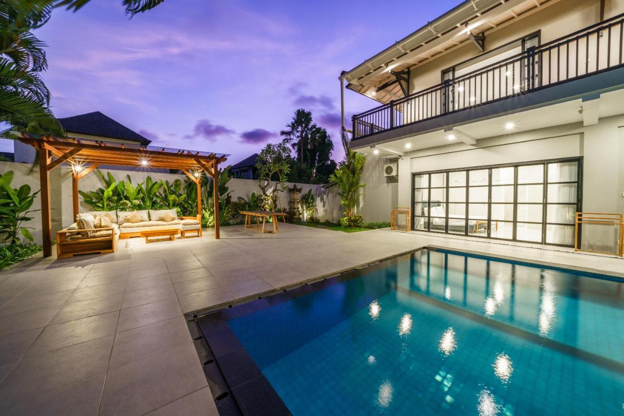 Villa Okenada - Modern 5-Bedroom Pool Villa In Berawa! Canggu Eksteriør billede