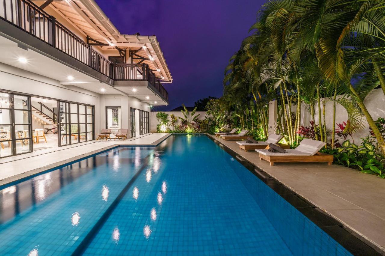 Villa Okenada - Modern 5-Bedroom Pool Villa In Berawa! Canggu Eksteriør billede