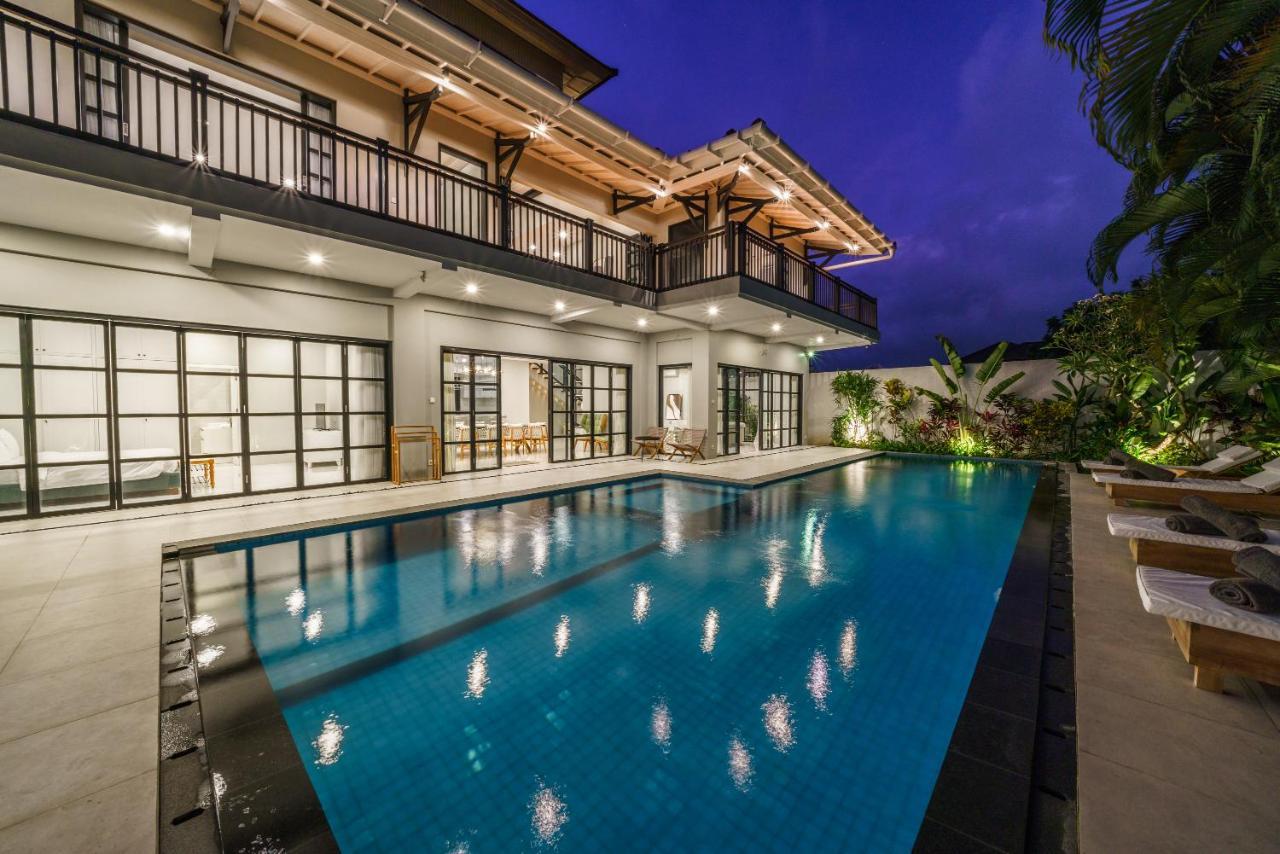 Villa Okenada - Modern 5-Bedroom Pool Villa In Berawa! Canggu Eksteriør billede