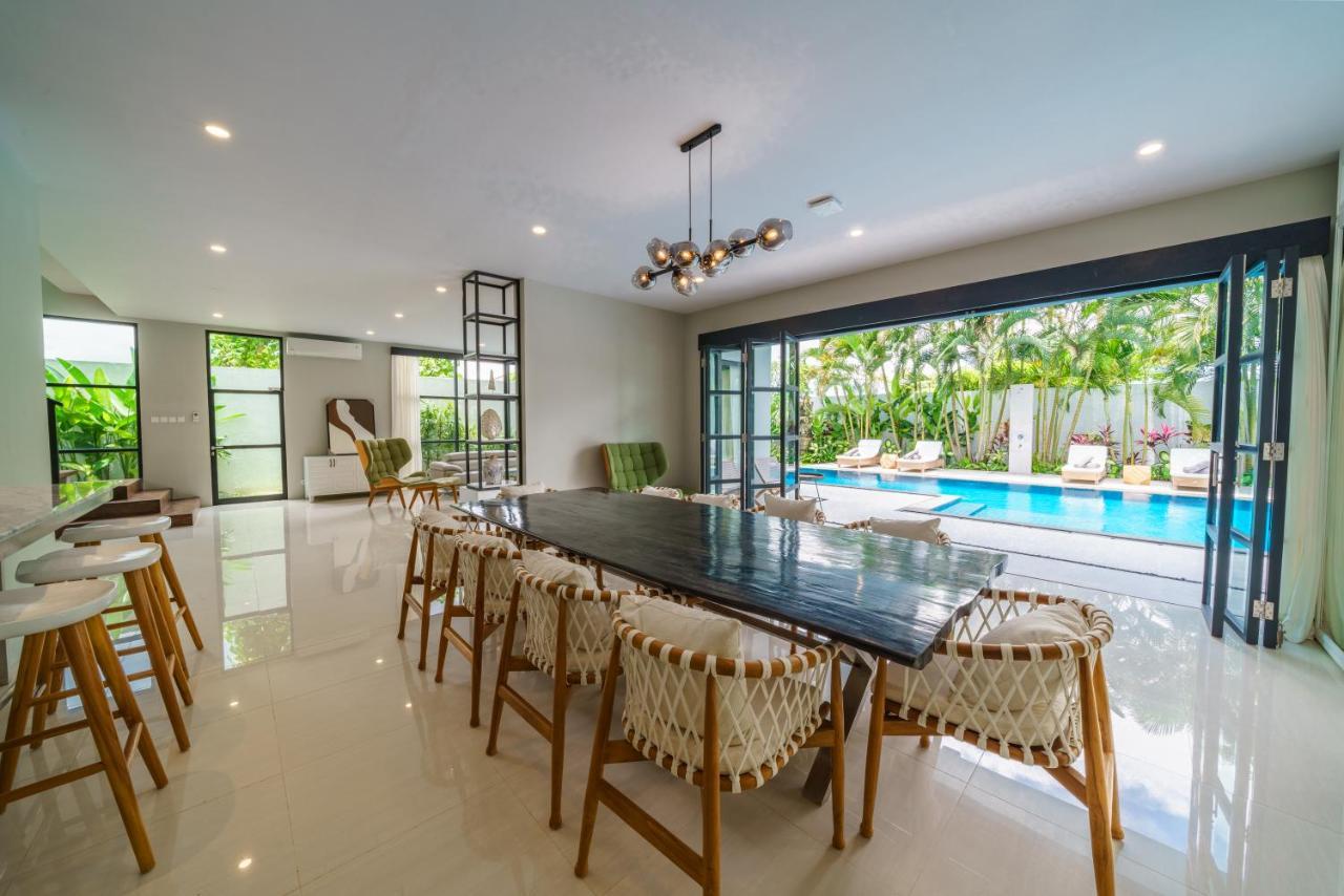 Villa Okenada - Modern 5-Bedroom Pool Villa In Berawa! Canggu Eksteriør billede
