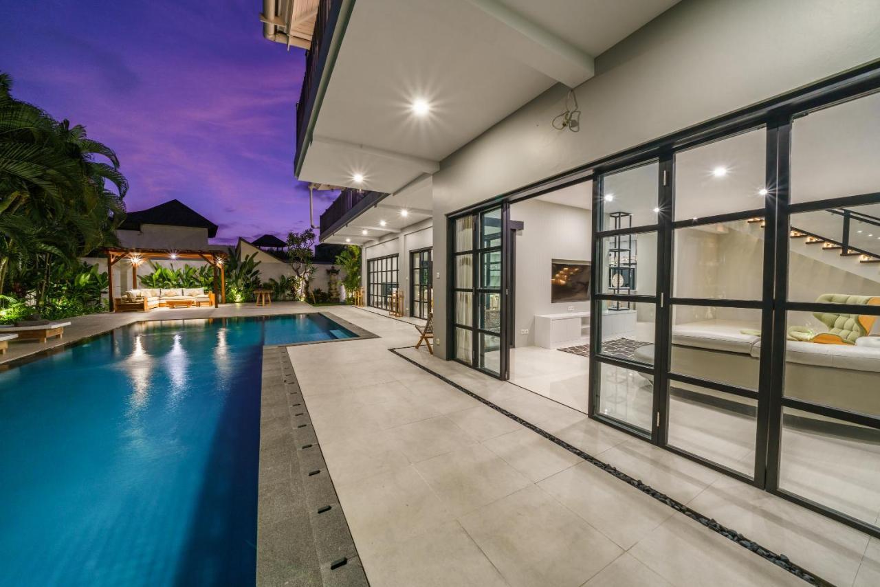 Villa Okenada - Modern 5-Bedroom Pool Villa In Berawa! Canggu Eksteriør billede