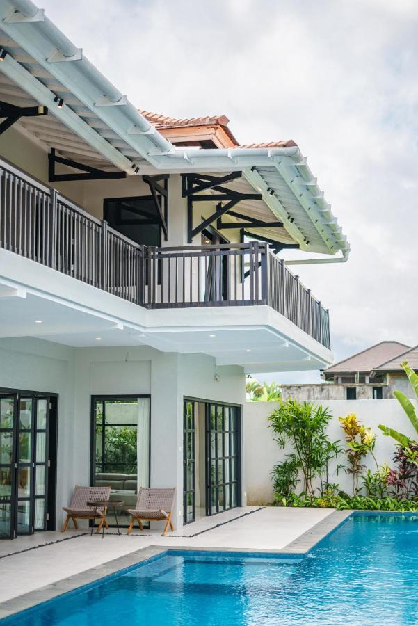 Villa Okenada - Modern 5-Bedroom Pool Villa In Berawa! Canggu Eksteriør billede