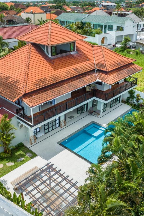 Villa Okenada - Modern 5-Bedroom Pool Villa In Berawa! Canggu Eksteriør billede